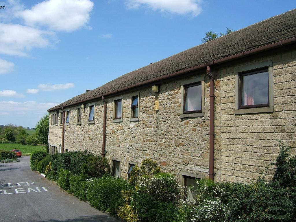 Hotel The Old Stone Trough à Barnoldswick Extérieur photo